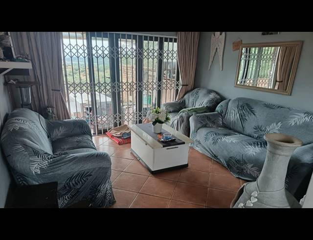 4 BEDROOM DETACHED FOR SALE IN SOUTH CREST